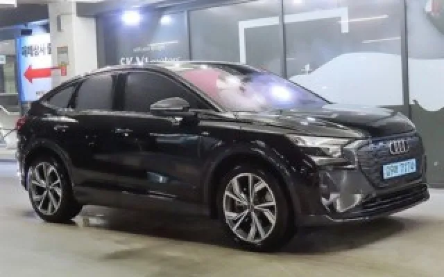 더뉴스포티지5세대 중고차 Q4 e-트론 40 스포트백 프리미엄 매물 사진 11 - 2024/07 19,501km