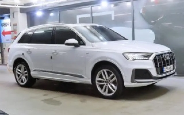 더뉴스포티지5세대 중고차 Q7 (4M) 45 TDI 콰트로 프리미엄 매물 사진 18 - 2024/10 14,139km